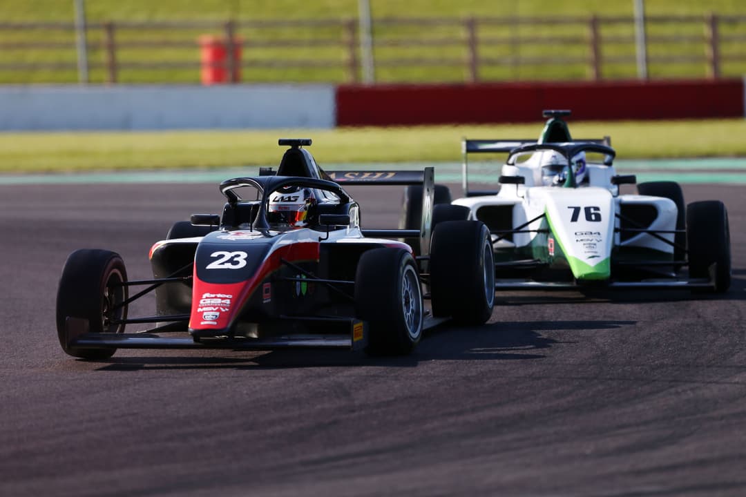 La gallery del debutto della MSV-GB4-025 a Donington!